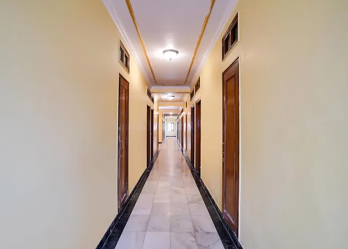 Fabhotel Vijay Niwas Jaipur