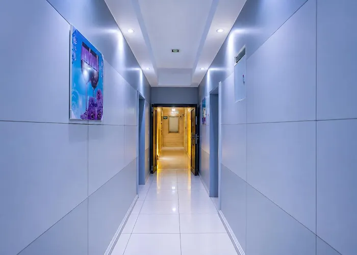 Golfview Suites & Conference Center Ikeja