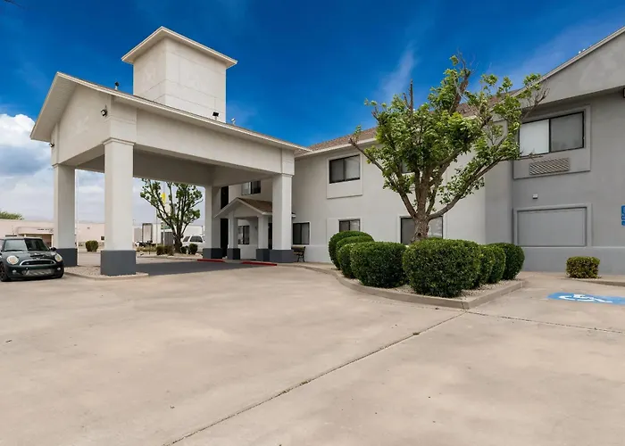 Quality Inn & Suites Artesia
