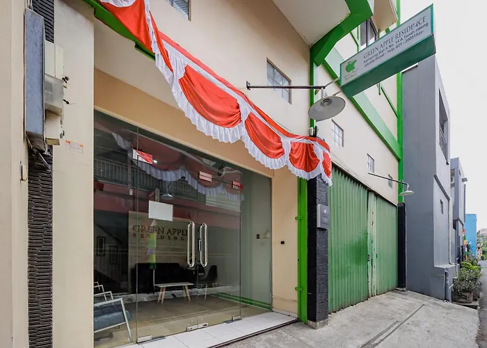 Green Apple Residence Near Sarinah Mitra Reddoorz Jakarta