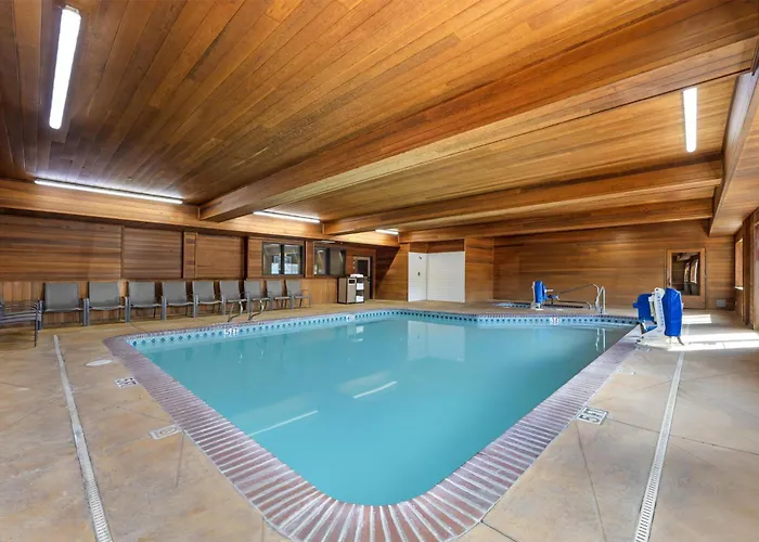 Best Western Cascade Inn & Suites Troutdale