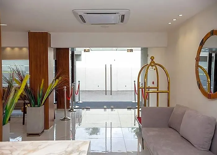 Silver Moon Ci Abidjan