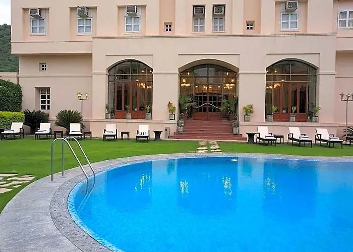 Hotel Paras Mahal Udaipur