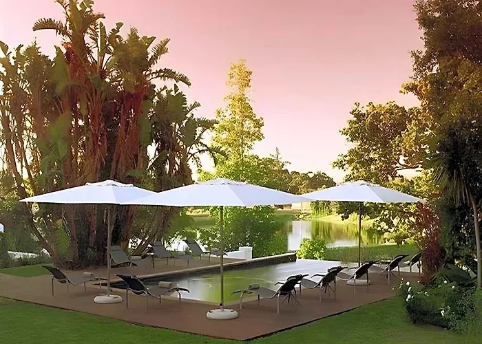 Lavenir Country Lodge Stellenbosch