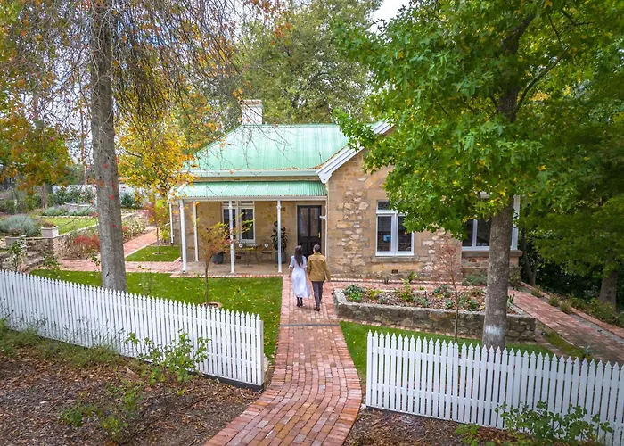 Mount Lofty House & Estate Adelaide Hills - Adults Retreat Hotel