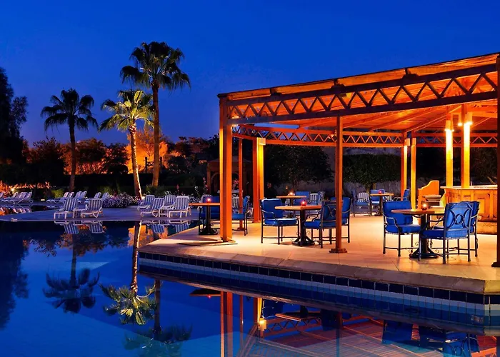 Naama Bay Promenade Beach Resort Managed By Accor Şarm El-Şeyh