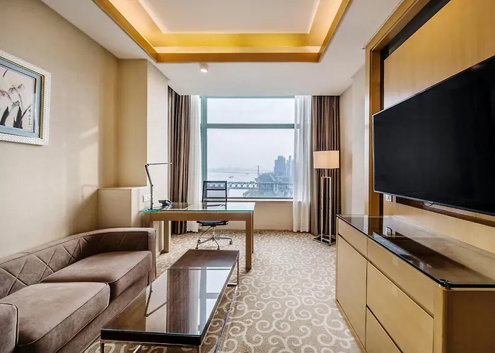 Holiday Inn Wuhan Riverside By Ihg