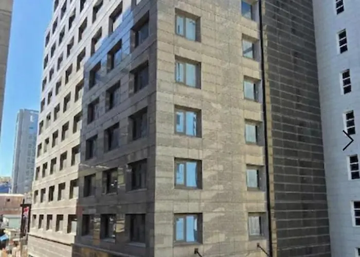 Klaven Hotel Myeongdong City Hall, Rebranded On 2026 Formerly Known As Travellodge Myeongdong City Hall Seúl