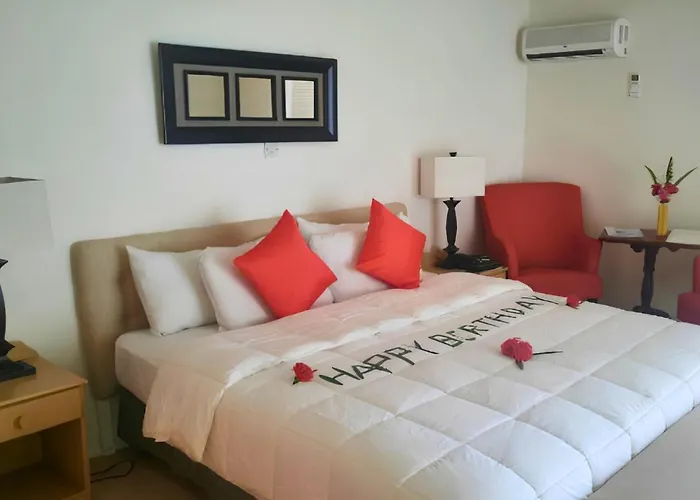 Sunset Shores Beach Hotel Kingstown