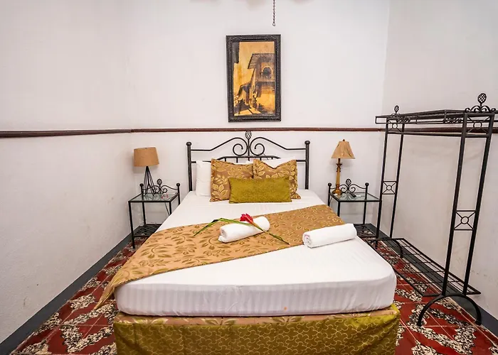 Hotel Los Balcones Leon