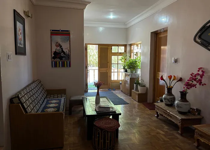 Gangs Shun Home Stay Leh