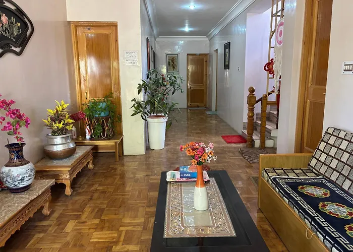 Gangs Shun Home Stay Leh