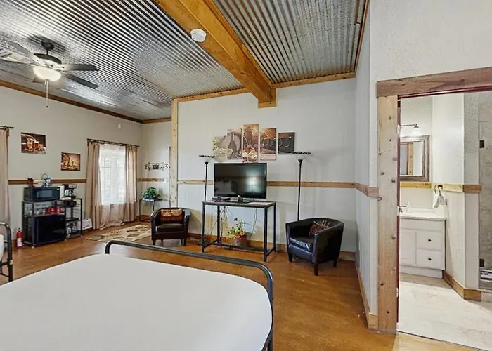 Historic Rocky Hill Aparthotel Fredericksburg