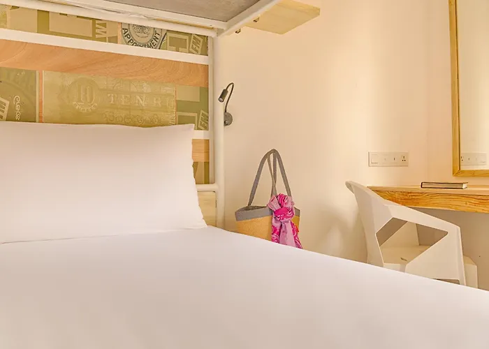 Hotel J, Unawatuna