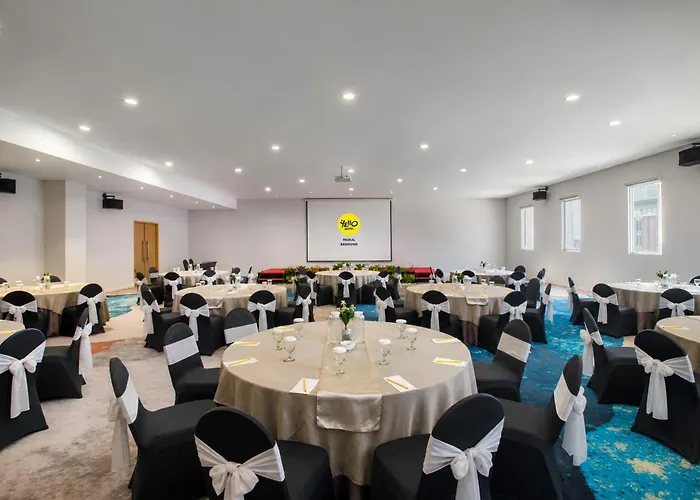 Yello Hotel Paskal Bandung