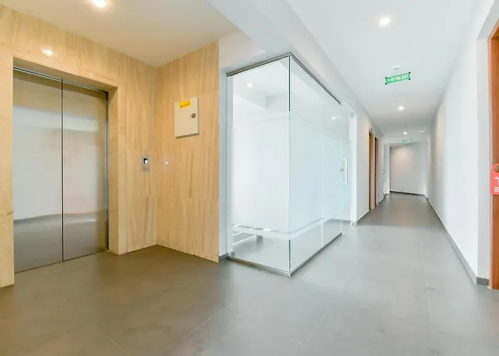 Super Townhouse Edassery Blue Bells Angamaly