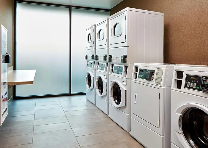 Anaheim Resort Suites