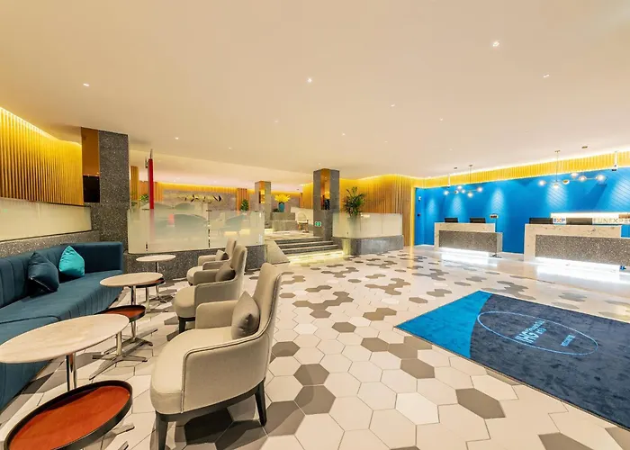 Holiday Inn Express Yichang Riverside By Ihg