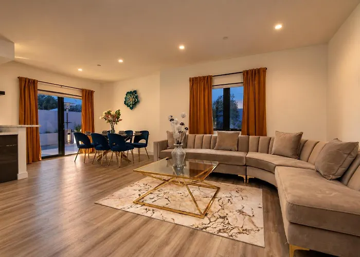 Regency Modern Apartments Glendale
