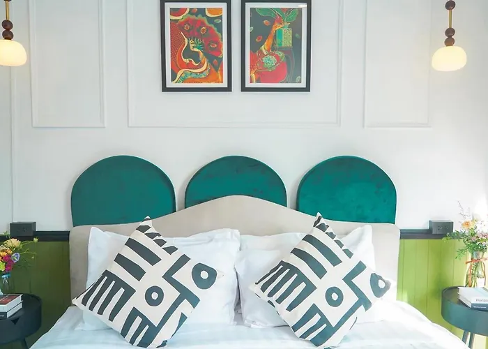 Isara Boutique Hotel And Cafe Phuket