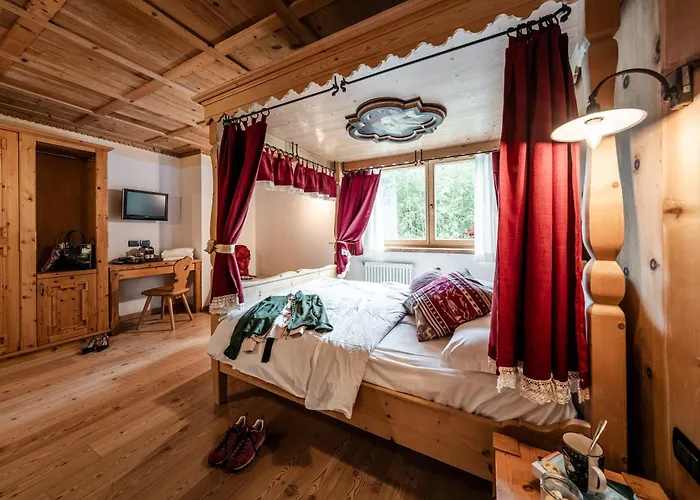 Hotel Chalet Alpenrose Bio Wellness Naturaktivhotel Cogolo