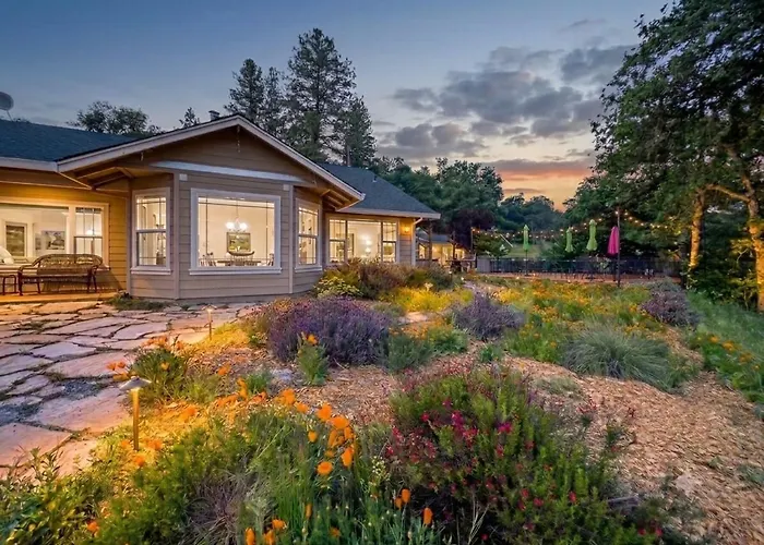 Red Tail Ranch Bed & Breakfast Groveland