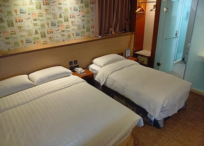 Rich & Free Hotel - Kaifeng 富逸旅趣-北車開封館 Taipei