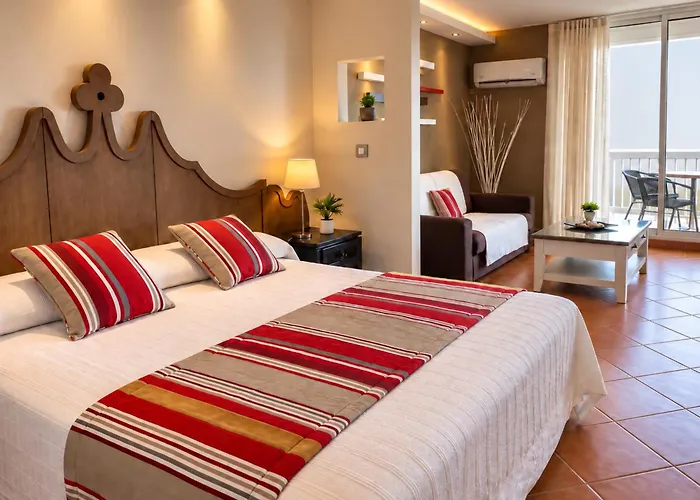 Studio Orient Bay