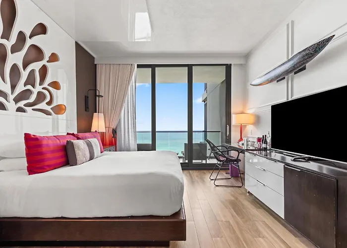 Kimpton Seafire Resort + Spa By Ihg West Bay