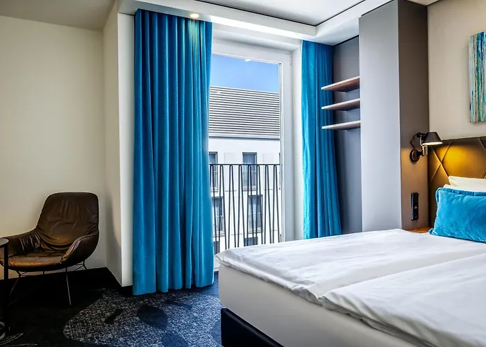 Motel One Koeln-Neumarkt