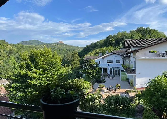 Pension Bergterrasse Annweiler am Trifels