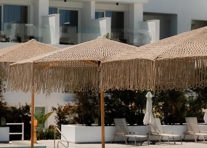 Abacus Suites Ajía Nápa