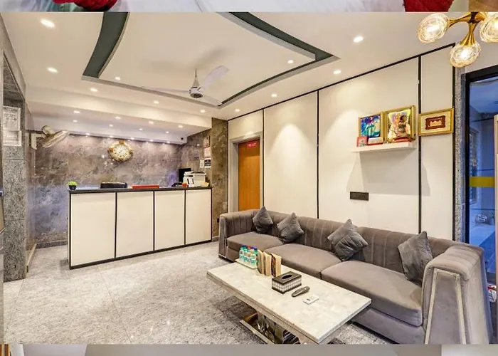 Hotel Preet Palace -5 Mints Walk From Nizamuddin Railway Station New Delhi