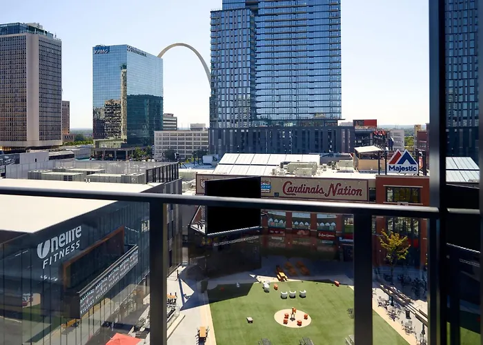 Live! By Loews - St. Louis Hotel