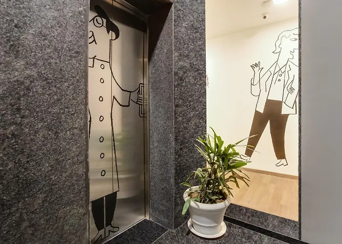 Super Townhouse 158 Near Netaji Subhash Marg Near Appu Ghar Hotel Gurgaon