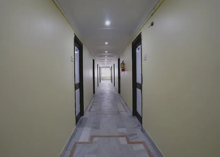 Hotel O Raja Residency Near Snow World Secunderabad