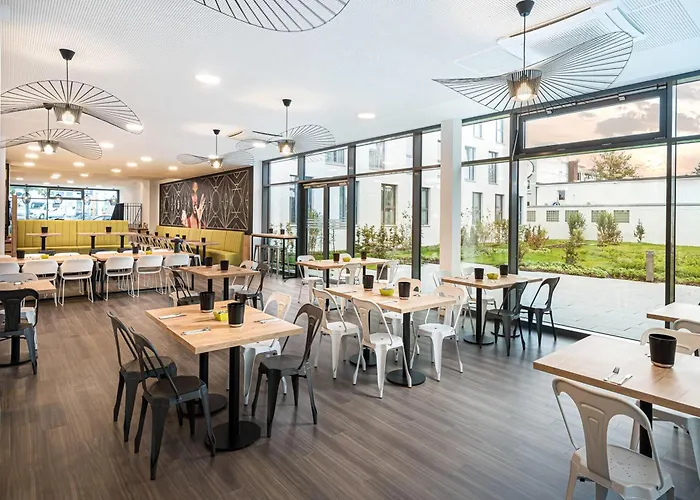Super 8 By Wyndham Augsburg Hotel