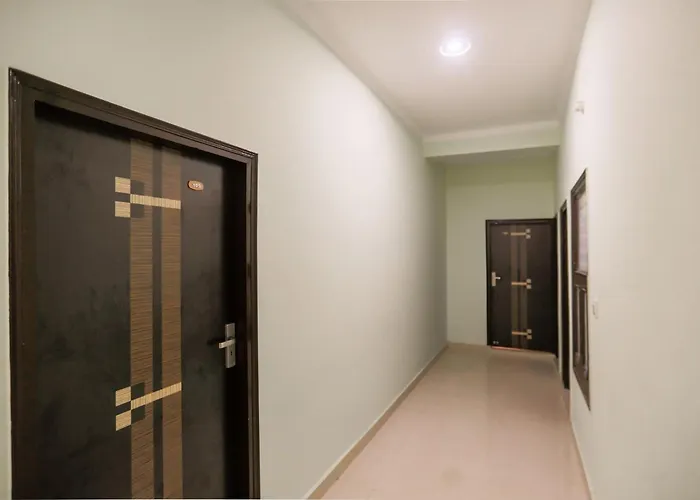 Hotel O Karan Guest House Faridabad