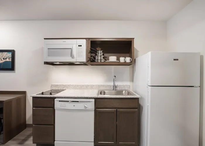 Woodspring Suites Detroit Madison Heights