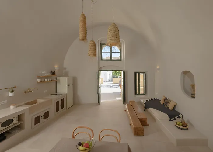 Elements Cave Suites Megalochori 