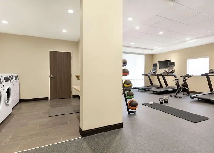 Home2 Suites By Hilton New Brunswick, Nj