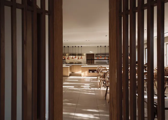 Planos Beach Hotel