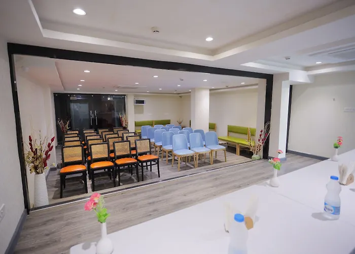 The Avenue Hotel Ballygunge Kolkata