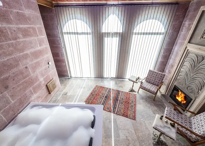 Foremanson Cave Hotel Nar