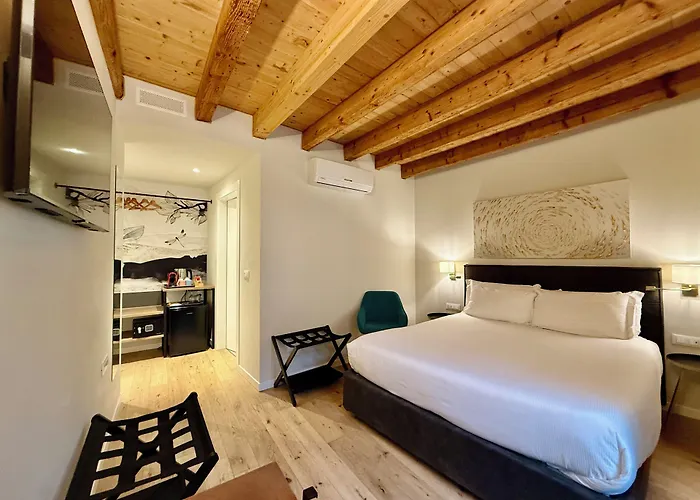 Malvezzi24 Boutique Rooms Desenzano del Garda
