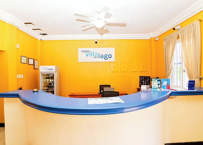 Hotel Villa Del Lago Flores