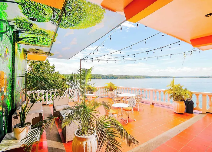 Hotel Villa Del Lago Flores