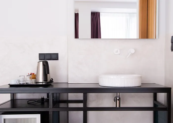 Parea Athens Aparthotel