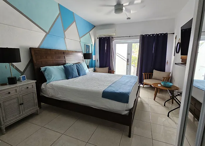 Aqua Marina Beach Club Rincon