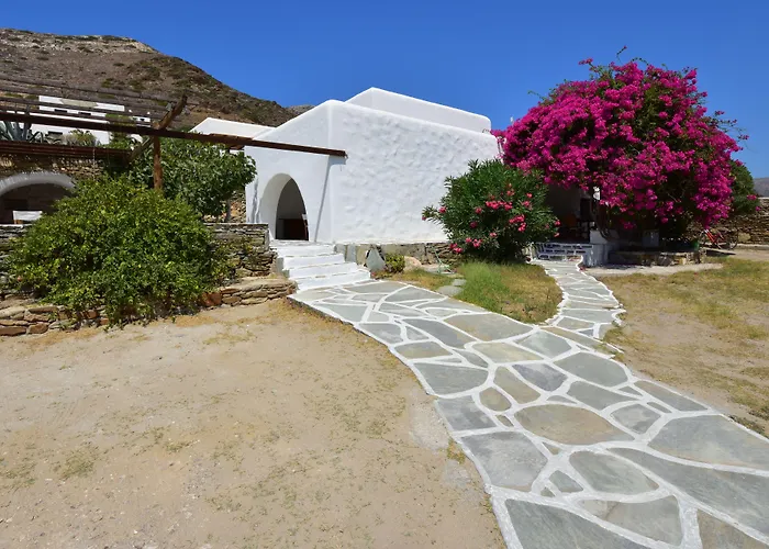 Petra Holiday Village Chora 